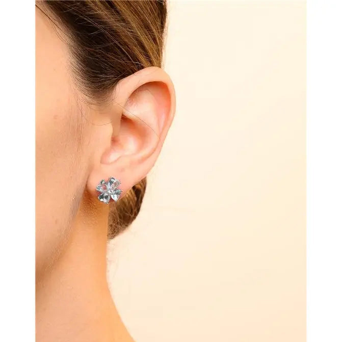 FLOWER EARRING FOUR PETALS HEART SHAPED 5 MM CORE POINT OF LIGHT RHODIUM/AQUAMARINE/WHITE ZIRCONIA